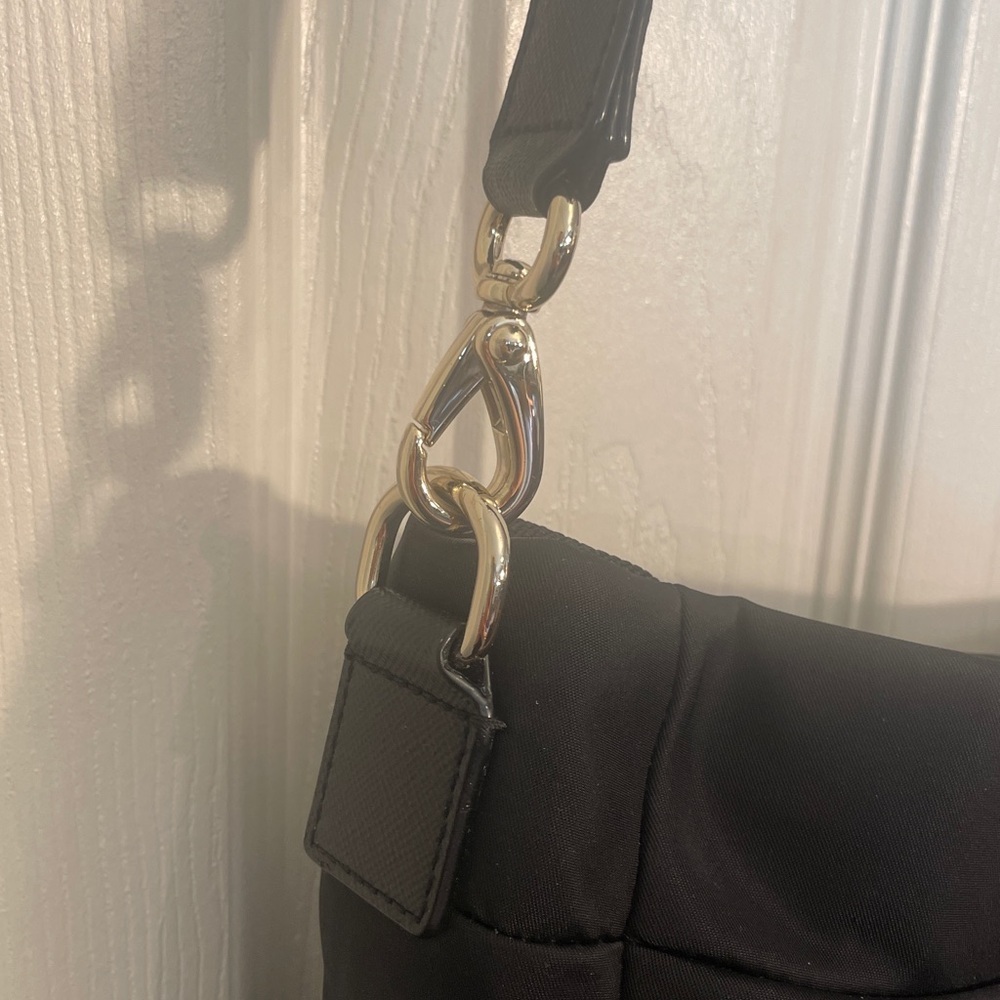KATE SPADE Black NYLON TOTE /Baby Bag 18” X 14 1/2” X 4” Crossbody Many Pockets - Picture 4 of 16